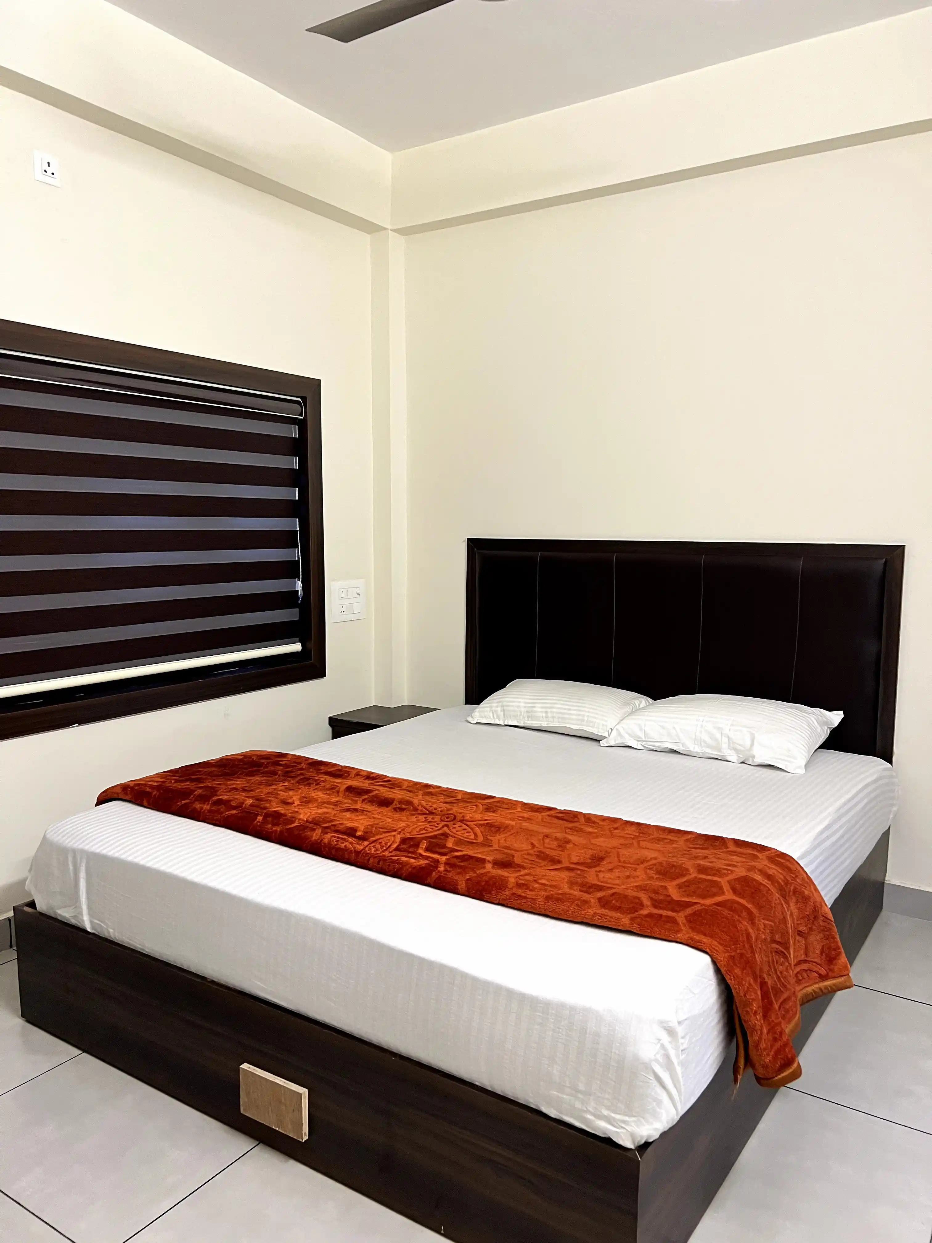 Best Budget Rooms in Gudalur, Tamil Nadu | Stay Near Ooty | Couple Room